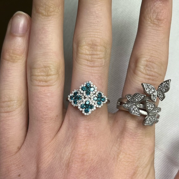 LeVian 14K White Gold .99 ctw Blue Blueberry Diamonds Flower Ring - Picture 8 of 9